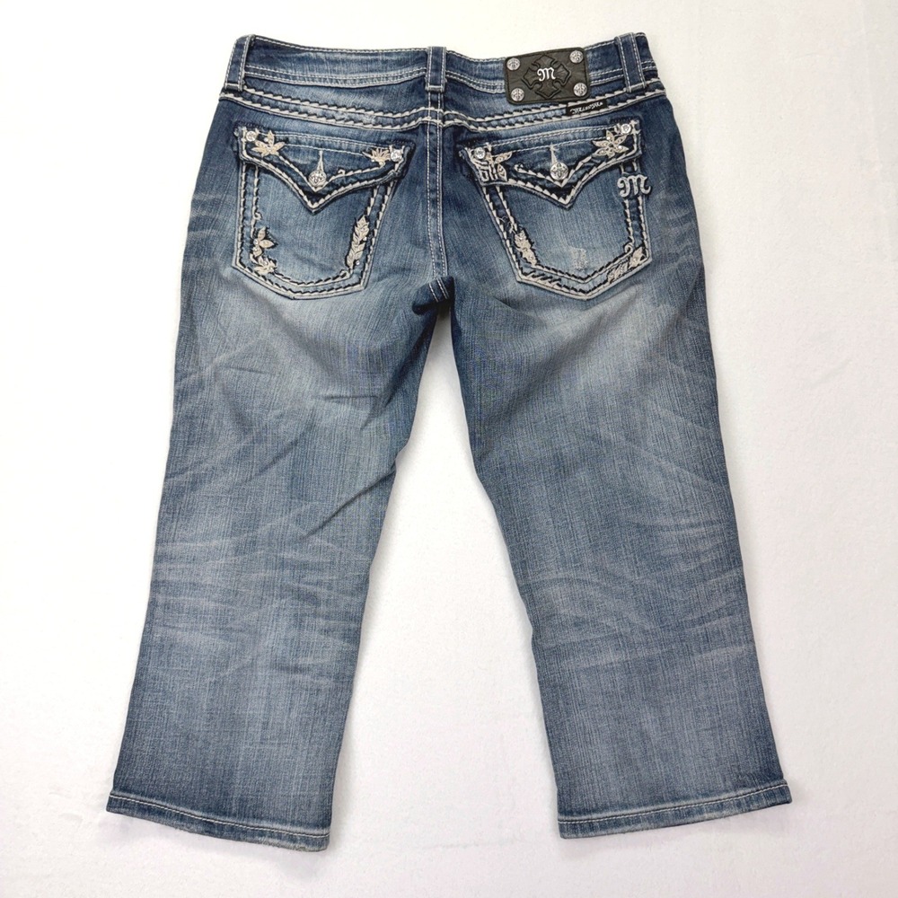 Miss Me Capri Jeans Womens 30 Blue Medium Wash Rhinestone Embroidered JP5418P - Picture 1 of 12